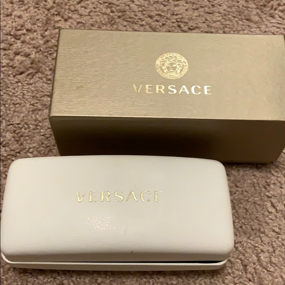 Versace sunglasses - Picture 5 of 9